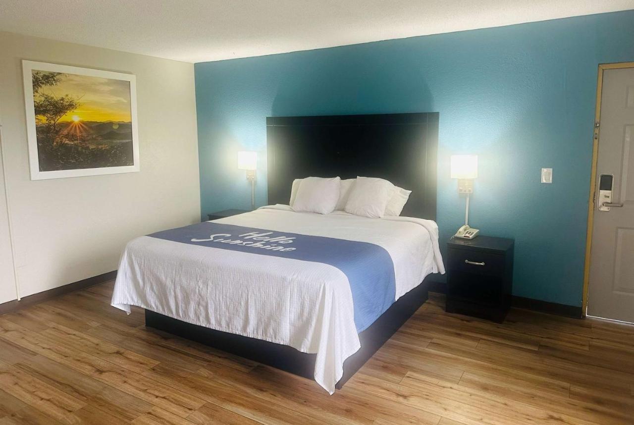 Days Inn By Wyndham Easley West Of Greenville/Clemson Area Luaran gambar
